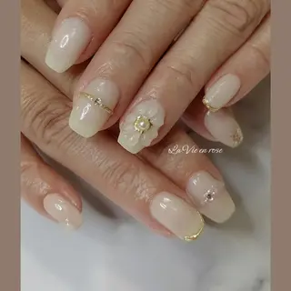 ネイル ラヴィアン ローズのネイルデザイン