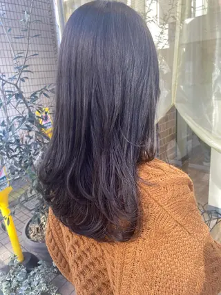 ロング カラー 宮内 真乃のヘアスタイル