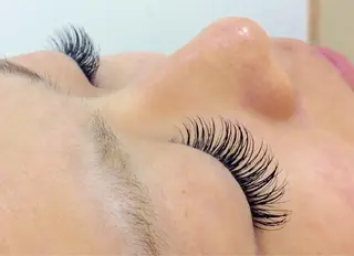 マツエク・マツパ ambiance 茨木所属・中野 優子のマツエク・マツパデザイン