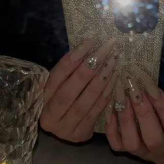 ネイル NEO Beauty Salon所属・𝐍𝐄𝐎 𝐉𝐔𝐑𝐈のネイルデザイン