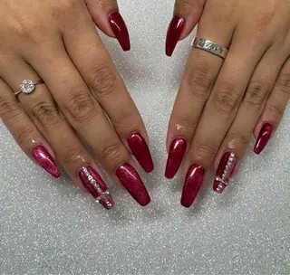 ネイル VIERU 🌈🎀💖のネイルデザイン