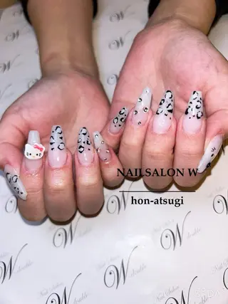 ミディアム ネイルサロン ダブルのネイルデザイン