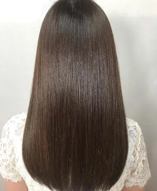 セミロング CALON 銀座 公式のヘアスタイル