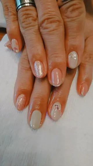 ネイル Fleur 【フルール】のネイルデザイン