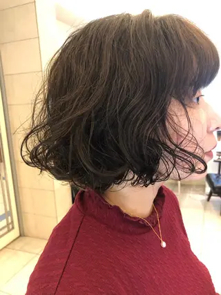 ミディアム パーマ 髪質改善春間 慶康のヘアスタイル