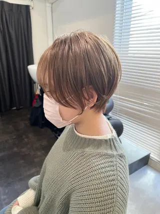 ショート レイヤー×縮毛矯正 深見 拓のヘアスタイル