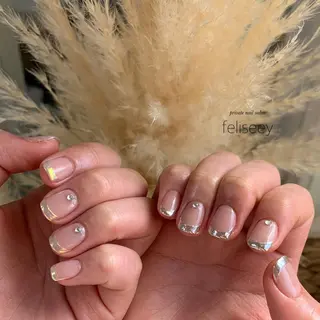 ネイル feliseey 〘フェリシー 〙のネイルデザイン