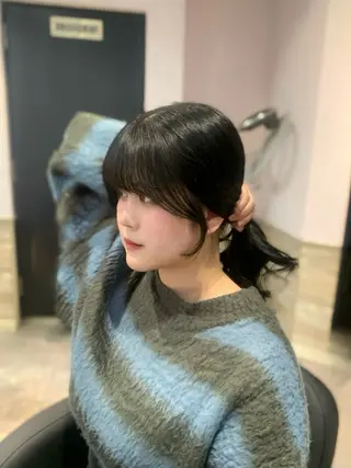 セミロング shes茶屋町アリサ 🎀顔周り×韓国風のヘアスタイル