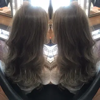 ロング カラー 吉本 yoshimotoのヘアスタイル