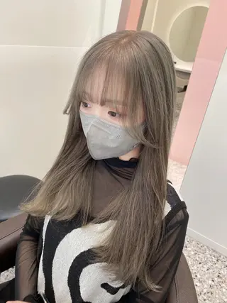 セミロング カラー salowin渋谷kitaya park前所属・RIKA韓国ヘア/く びれヘア/上品カラーのヘアスタイル