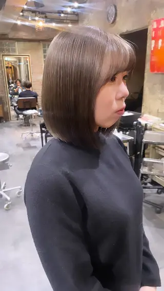 ショート ブリーチ＆縮毛矯正 🧸ともき🧸のヘアスタイル