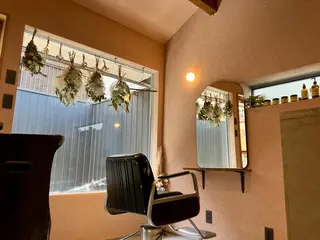 カラー neguse所属・neguse 京都西院 貸切美容室のヘアスタイル