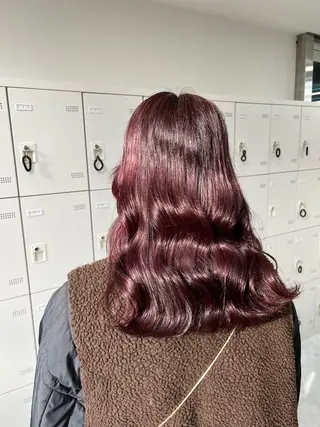 セミロング カラー ヘアアレンジ 艶髪ハイトーン🫧 Kurehaのヘアスタイル