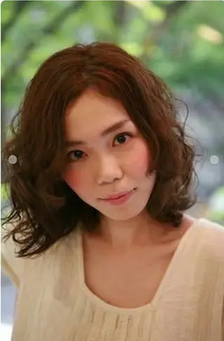 ミディアム パーマ Garret 新宿店【ギャレット】所属・⛑️髪質改善請負人 ⛑️ヤマザキタカヒトのヘアスタイル