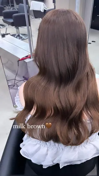 ロング カラー 名古屋栄♡PELE 上品な透明感ベージュのヘアスタイル