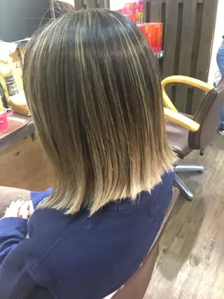 ショート カラー ✨U-topia渡邉 大樹【公認資格有】✨のヘアスタイル