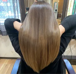 ロング カラー 髪質改善🩵艶髪 ストレート🩵山口のヘアスタイル