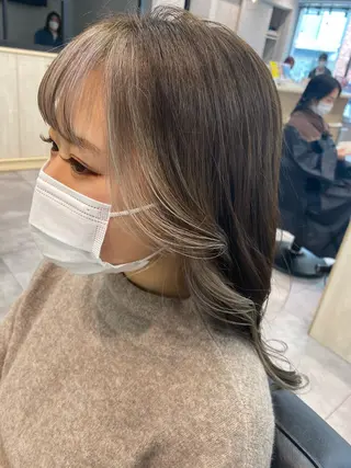 セミロング カラー 韓国風デザイン 💐MIZUKI💐のヘアスタイル