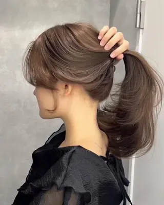 セミロング 塩入ひろの、韓国ヘア 梅田/束感まつ毛のマツエク・マツパデザイン