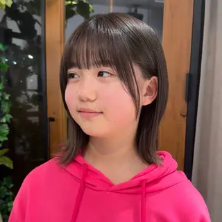 ミディアム 吉田 葉音のヘアスタイル
