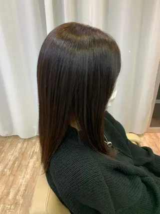 ロング カラー Plug所属・薮内 かえでのヘアスタイル