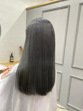 ロング カラー miloc那覇 MIKUのヘアスタイル