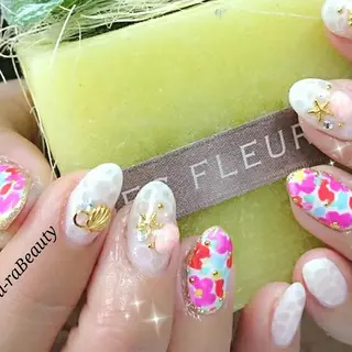 ネイル 小顔と腸の専門店 ラクーラビューティのエステ・リラクイメージ