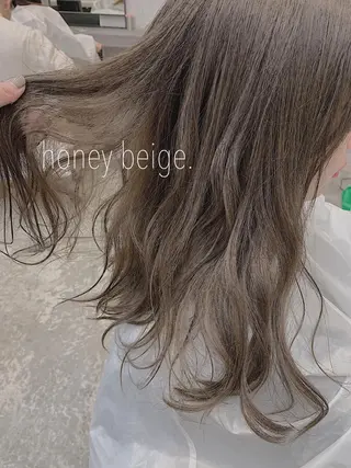 セミロング カラー 江原 綾花のヘアスタイル