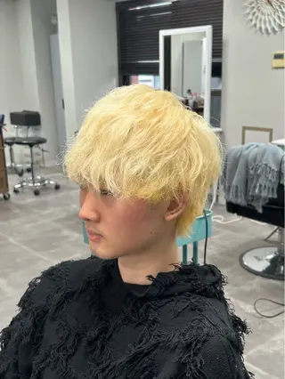 ショート エクステ×ハイトーン 🌈KEISUKEのヘアスタイル