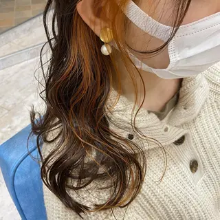 セミロング カラー 🫧透け感⋆艶髪💎 山口アヤカのヘアスタイル