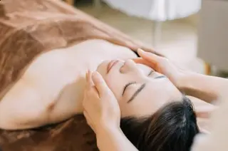 model LUNA BLANCのマツエク・マツパデザイン