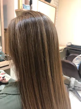 ロング カラー 清水 有実子のヘアスタイル