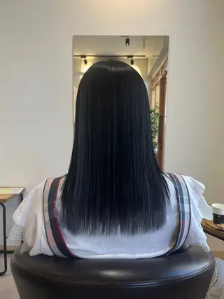 ロング カラー 荒井 茉凜のヘアスタイル