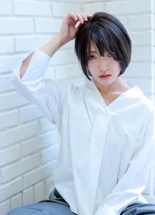 ショート カラー 安藤 明日翔のヘアスタイル