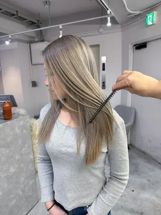 カラー 心斎橋ブリーチ特化 rikitoのヘアスタイル