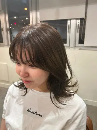 ミディアム カラー 切りっぱなしボブ 大阪梅田/きょうかのヘアスタイル