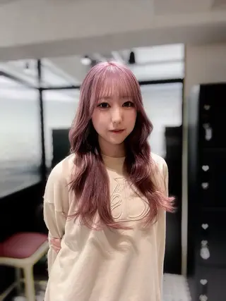 ロング カラー 韓国ヘア暗髪 ダブルカラーメンズ可のヘアスタイル
