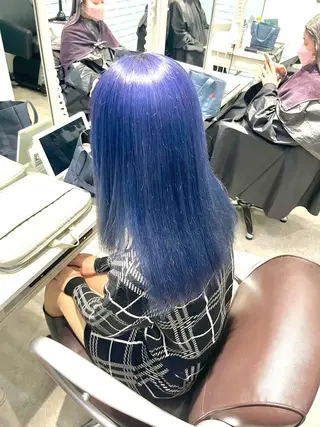 セミロング カラー ヘアアレンジ 🩶【推しハイトーン 】yuzu🩶のヘアスタイル