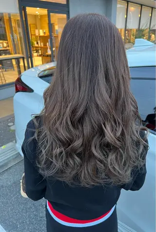 ロング 髪質改善カラー🎀 アイブロウ✨麗華のヘアスタイル