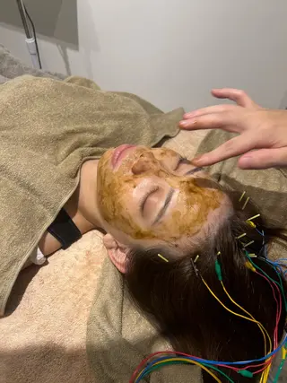 美容鍼灸サロン mahoroba院長のエステ・リラクイメージ