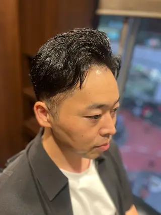 ショート カラー ヒロ銀座ヘアーサロン六本木店所属・宮崎 陽樹のヘアスタイル