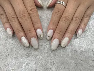 ネイル 松井 亜由美のネイルデザイン