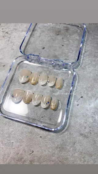 ネイル ﾈｲﾙﾙｰﾑﾘｯｶ 𝐦𝐚𝐲𝐮のネイルデザイン