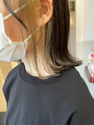 ミディアム 古賀 紅音のヘアスタイル
