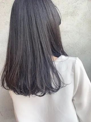 セミロング カラー カワシマ セイカのヘアスタイル