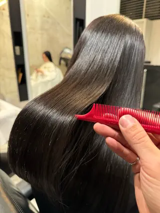 ロング Luxe所属・Luxe表参道 髪質改善　奈良のヘアスタイル