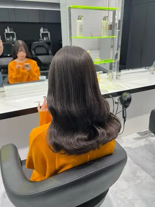 セミロング カラー お客様満足No.1 🌈Neneのヘアスタイル