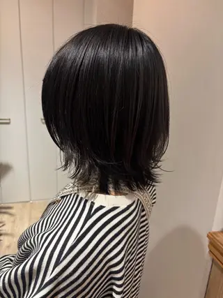 ショート SOL by diar 湘南台【ソル】ヘッドスパ/頭浸浴/ハイライト所属・ふじたしの/湘南台/ 切りっぱなしボブのヘアスタイル