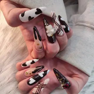 ネイル RUNWAY 　　の眉毛・アイブロウイメージ