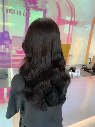 ロング カラー 🎨ブリーチ職人 店長Takaya🎨のヘアスタイル